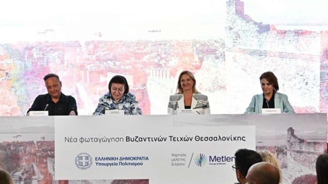 ΥΠΠΟ: Νέος φωτισμός στα Τείχη αναδεικνύει τη Βυζαντινή κληρονομιά της Θεσσαλονίκης