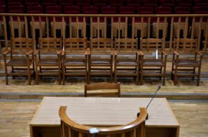 Μισθοδικείο: Δεν επαναφέρεται ο 13ος και 14ος μισθός στου δικαστές και εισαγγελείς