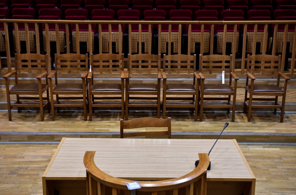 Μισθοδικείο: Δεν επαναφέρεται ο 13ος και 14ος μισθός στου δικαστές και εισαγγελείς