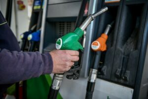 Καύσιμα: Έως και 3 λεπτά πάνω οι τιμές – Εντείνονται οι έλεγχοι στην αγορά