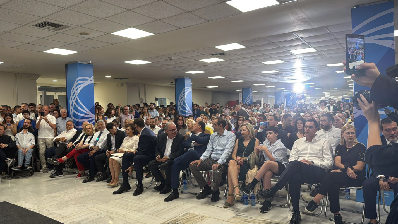 Ομάδα Αλήθειας: Μαρινάκης και Γεωργιάδης έδωσαν το παρών σε εκδήλωση - Αντιδράσεις από ΣΥΡΙΖΑ