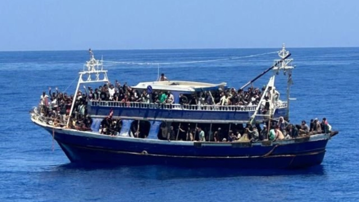 Τουλάχιστον 352 μετανάστες διασώθηκαν από το Λιμενικό Σώμα ανοιχτά της Γαύδου
