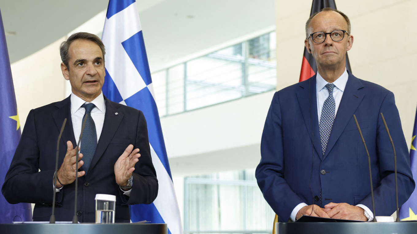 Τηλεφωνική συνομιλία Μητσοτάκη με Μερτς – Στο επίκεντρο η Μέση Ανατολή
