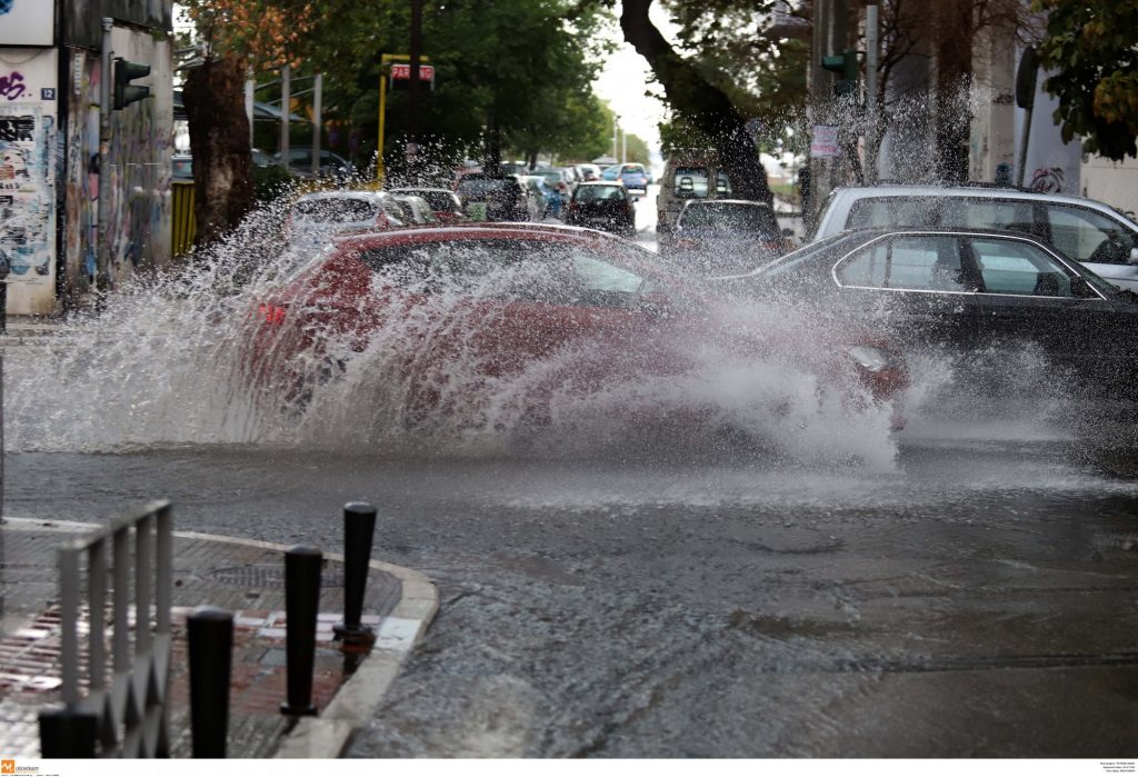 Προβλήματα από την κακοκαιρία σε Θεσσαλία και Βόρεια Ελλάδα – Πού θα έχει φαινόμενα σήμερα