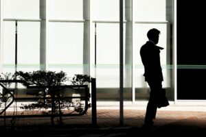 Η διαχρονική και προσωπική σχέση πανίσχυρου και προβεβλημένου επιχειρηματία με πρώην πρωθυπουργό ο οποίος επαναδραστηριοποιείται! Τα γεύματα μαζί και με άλλον ένα πρώην πρωθυπουργό άλλης παράταξης!