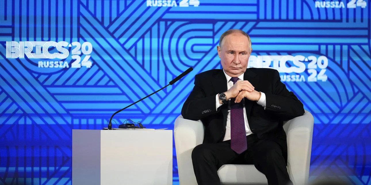 Δεν θα πάει στη σύνοδο κορυφής της BRICS στη Βραζιλία ο Βλαντιμίρ Πούτιν λόγω του εντάλματος σύλληψης του ΔΠΔ
