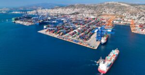Handelsblatt για το λιμάνι Πειραιά: «Η κεφαλή του κινεζικού δράκου στην Ευρώπη»