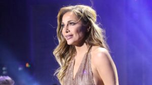 Δέσποινα Βανδή: Ο γιος της έκανε τατουάζ την ημερομηνία γέννησή της - Η ανάρτηση της τραγουδίστριας