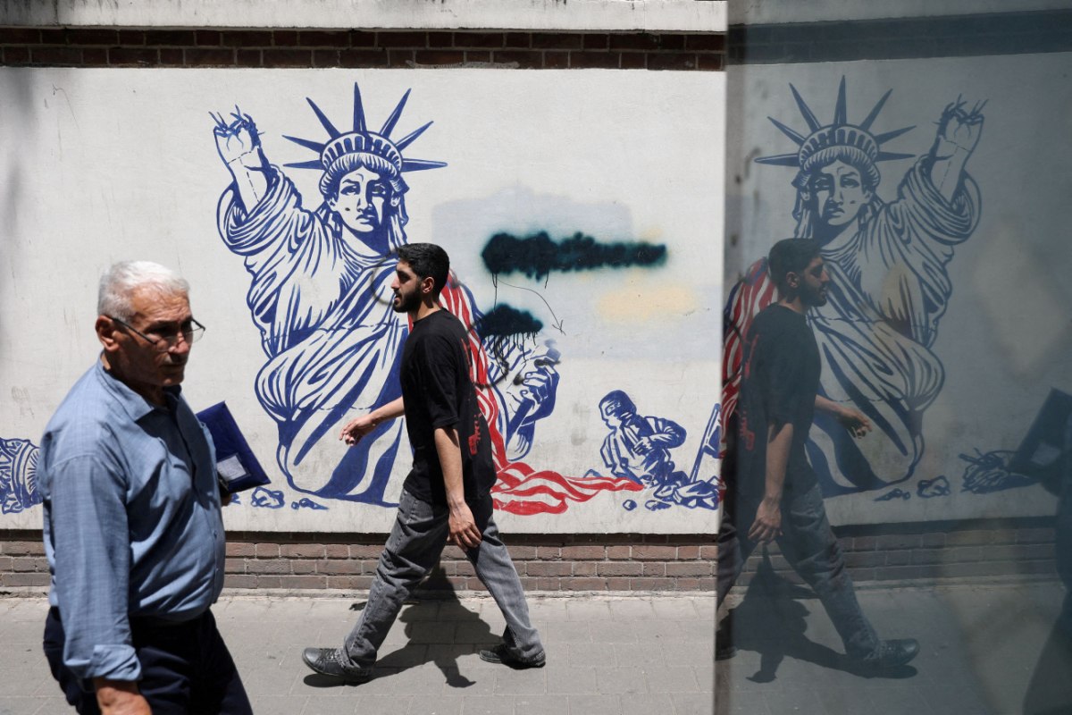 250613183551_2025-06-13T050134Z_666624607_RC2NFEAQR139_RTRMADP_5_IRAN-NUCLEAR-CONSORTIUM-1-1200×800
