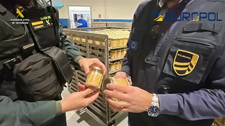 Παραποιημένα τρόφιμα και ποτά «ροκανίζουν» την αγορά – Άνω των €49 εκατ. οι ετήσιες απώλειες