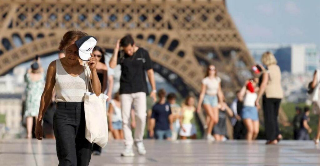 «Βράζει» η Ευρώπη: Σπάνε ρεκόρ οι υψηλές θερμοκρασίες - Το φαινόμενο heat dome