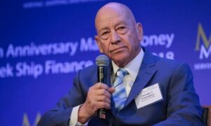 Ο γηραιός εφοπλιστής Προκοπίου φέρεται να έχει βάλει collateral αντί του ποσού των 2,5 δισ., το ξενοδοχειακό συγκρότημα του Αστέρα Βουλιαγμένης που απέκτησε με 1 δισ. ευρώ (2,5 φορές πάνω από την αξία του!!!);