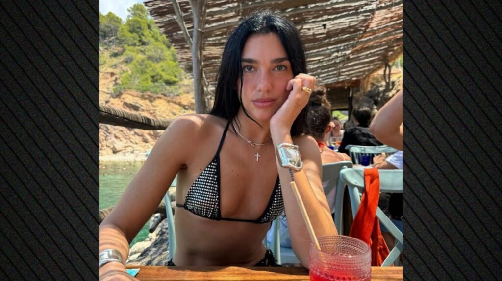 Ντούα Λίπα: «Ξεσηκώνει το Instagram» με φωτογραφίες από τις διακοπές της στην Ισπανία