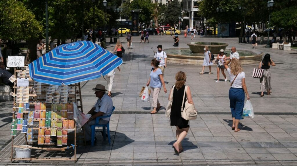 Το Meteo προειδοποιεί για θερμική εισβολή ακόμη και τα βράδια - Πότε θα είναι η πιο δύσκολη μέρα για την Αττική