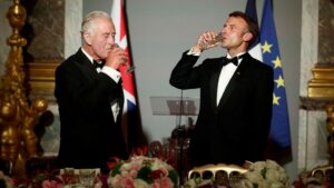 Βρετανία: Ο βασιλιάς Κάρολος υποδέχεται τον Εμανουέλ Μακρόν - Η πρώτη επίσκεψη Γάλλου προέδρου από το 2008