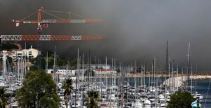 Μασσαλία: Πάνω από 110 οι τραυματίες από τη φωτιά κοντά στην πόλη