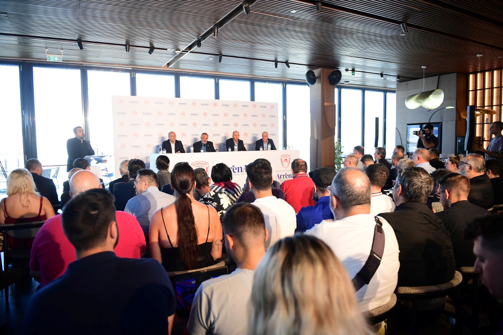 ΚΑΕ Ολυμπιακός: Παρουσίασε τη συνεργασία με τον όμιλο Τσάκου και το μεγαλόπνοο σχέδιο για το ΣΕΦ