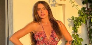 Η Σοφία Βεργκάρα απολαμβάνει την Ίμπιζα με καυτό look – Δείτε τις φωτογραφίες