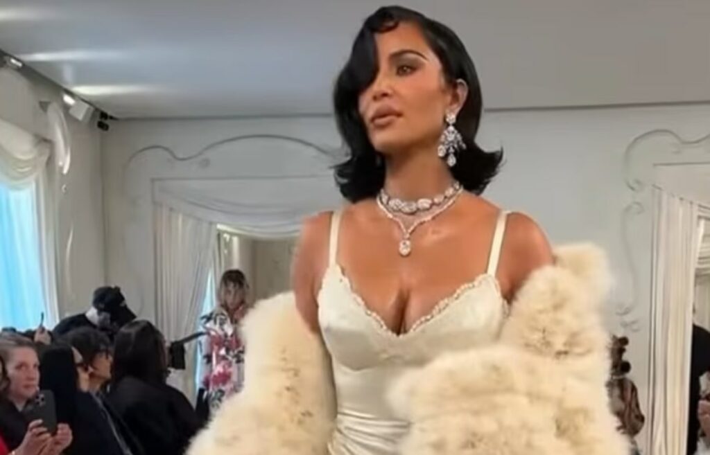 250710104823_kardashian-parisi
