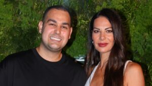 Εύη Βατίδου για Αλέξη Κούγια μετά τη συνέντευξη του γιου τους: Δούλευα μέχρι και σεζόν για να πηγαίνει ο αείμνηστος στα μπουζούκια