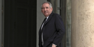 Σάλος στη Γαλλία μετά τη δήλωση Μπαϊρού ότι δεν συνομίλησε με την αντιπολίτευση επειδή "όλοι εκτός από τον ίδιο" έκαναν διακοπές