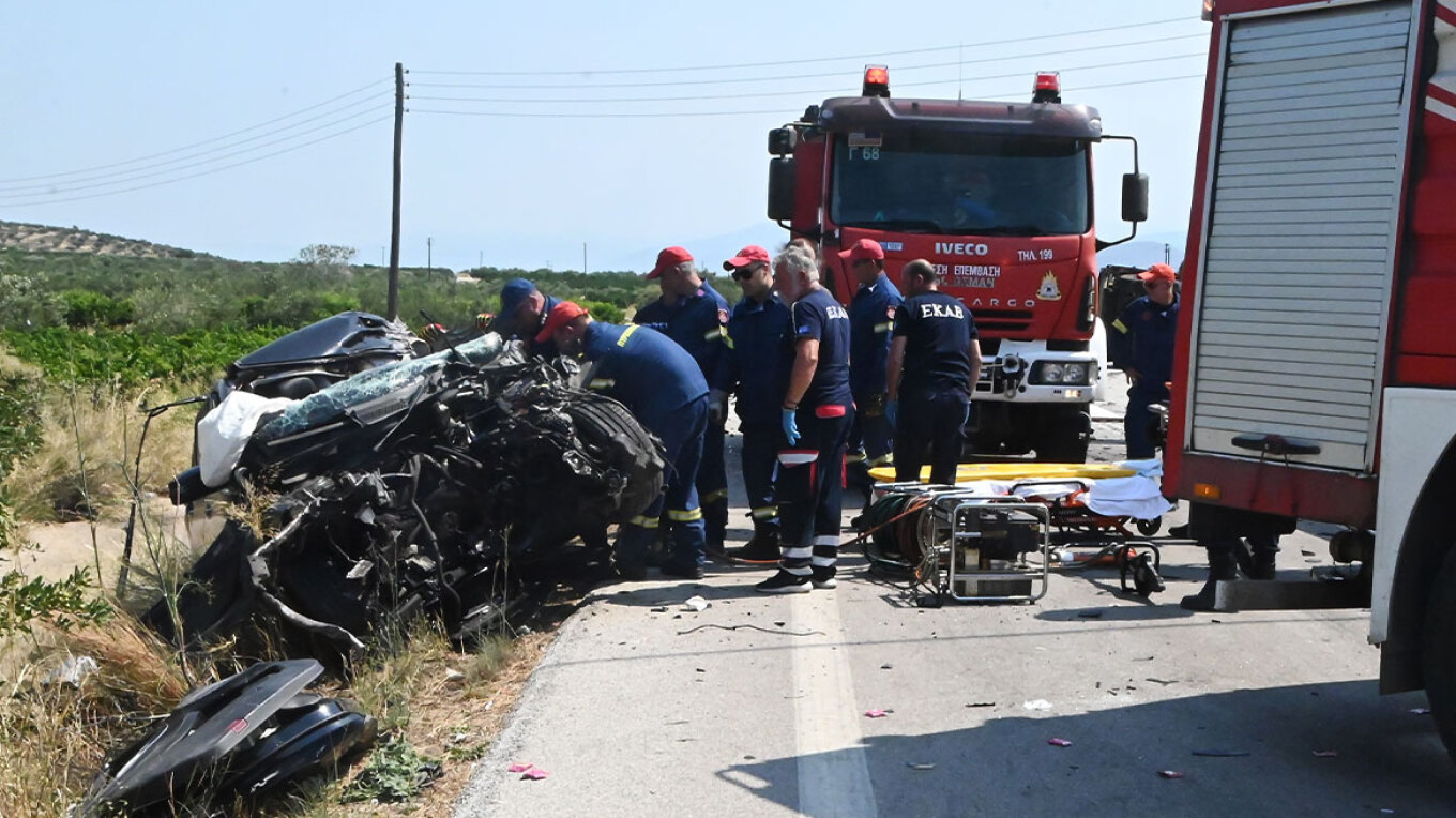 Θανατηφόρο τροχαίο στην Αργολίδα: Τρεις νεκροί από μετωπική σύγκρουση νταλίκας με τζιπ