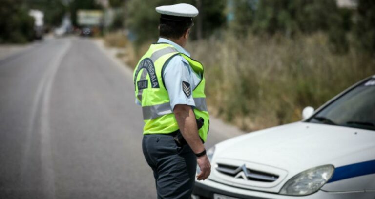 Τροχαίο στην Ιεράπετρα: Μηχανή συγκρούεται και οδηγός παρασύρεται από ΙΧ