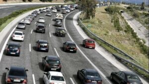 ΑΑΔΕ: Ηλεκτρονικοί έλεγχοι για οχήματα χωρίς ασφάλεια ή ΚΤΕΟ – Ποια πρόστιμα προβλέπονται