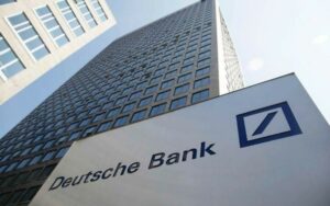 Deutsche Bank: Κίνδυνος ύφεσης και -10% για τις ευρωπαϊκές μετοχές αν αυξηθούν οι δασμοί