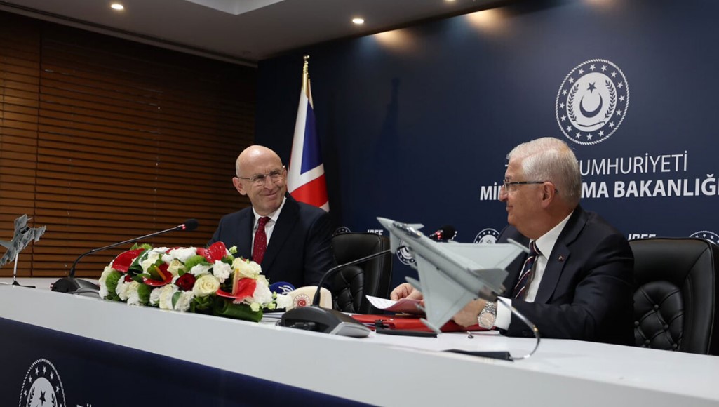 Άνοιξε ο δρόμος για την πώληση Eurofighter στην Αγκυρα: Η Τουρκία και η Βρετανία υπέγραψαν συμφωνία
