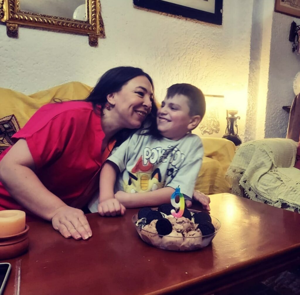 Αλίκη Κατσαβού και Κώστας Βουτσάς: «Είναι πάντα το μικρό μου αγόρι» έγραψε η ηθοποιός για τα γενέθλια του γιού της