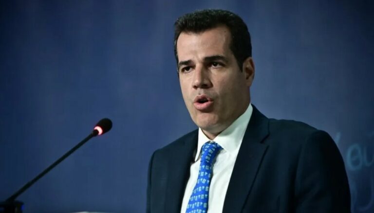 Θάνος Πλεύρης: Έχουμε μια εξισορρόπηση στις μεταναστευτικές ροές με κάτω από 800 άτομα σε 20 ημέρες