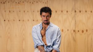 Bad Bunny: Αποκάλυψε ότι έκλαψε όταν γνώρισε τον Άνταμ Σάντλερ