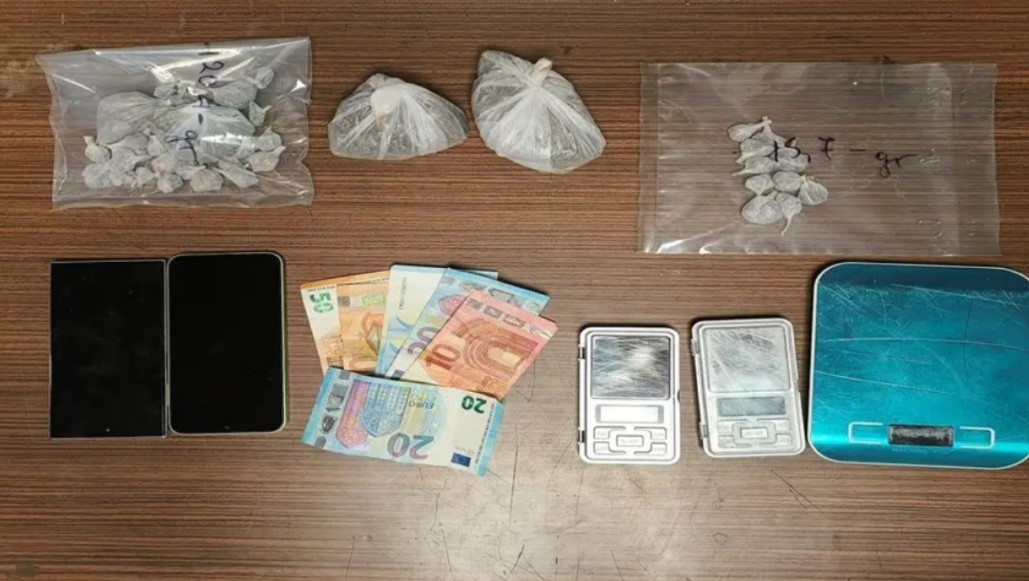 Ασπρόπυργος: Τρεις συλλήψεις για διακίνηση ναρκωτικών - Κατασχέθηκε μισό κιλό ηρωίνης