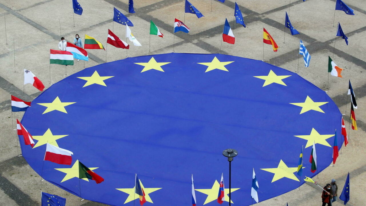 Αναιμική ήταν η ανάπτυξη στην Ευρωζώνη το β΄τρίμηνο του 2025 σύμφωνα με την Eurostat