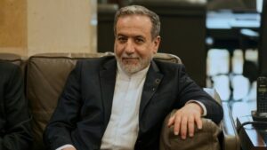 Ιρανός ΥΠΕΞ: Οι ΗΠΑ θα πρέπει να αποζημιώσουν την Τεχεράνη προτού ξεκινήσουν εκ νέου συνομιλίες για τα πυρηνικά