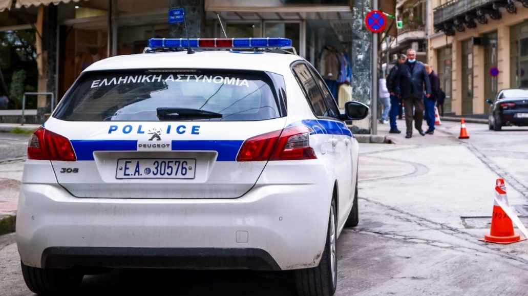 Θεσσαλονίκη: Συνελήφθη 35χρονος μεθυσμένος οδηγός - Προκάλεσε τροχαίο και επιτέθηκε σε αστυνομικούς