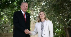 Τριμερής Τουρκίας - Ιταλίας - Λιβύης σήμερα στην Κωνσταντινούπολη