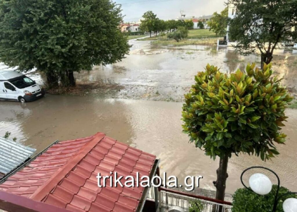 Κακοκαιρία: Ζημιές από το χθεσινό μπουρίνι σε Θεσσαλία και Μακεδονία - Bίντεο & φωτογραφίες