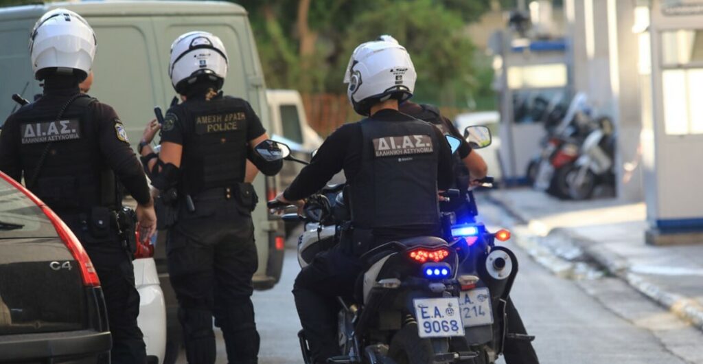 Πώς οι «Αδιάφθοροι» παγίδευσαν τον πρώην αστυνομικό και TikToker με τα 150 γραμμάρια κοκαΐνης