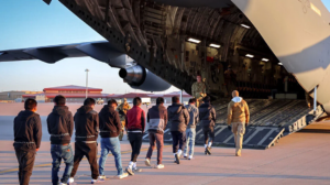 Τουλάχιστον 250 μετανάστες θα δεχθεί η Ρουάντα που θα απελαθούν από τις Ηνωμένες Πολιτείες