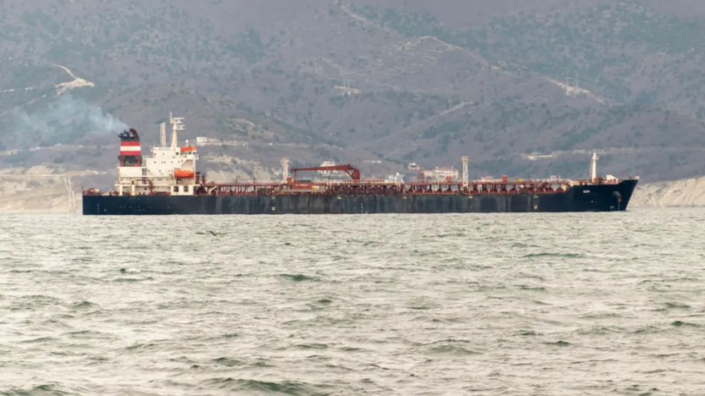Διαβάστε ακόμη: Ελληνικές τράπεζες: Eπέκταση σε νέες αγορές του εξωτερικού Πανελλαδικές 2025: Εισαγωγή υποψηφίων πληγεισών περιοχών στα ΑΕΙ – Tι ισχύει Η UBS αναβαθμίζει τη Eurobank: Νέα τιμή στόχος στα €3,64 Ιστορικό ντεμπούτο της Metlen PLC στο Λονδίνο – Το μήνυμα του Ευ. Μυτιληναίου