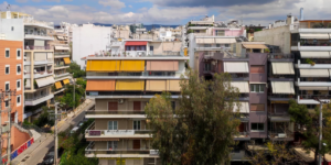 Διαβάστε ακόμη: Helleniq Energy: Στα €221 εκατ. τα συγκρίσιμα EBITDA το α΄εξάμηνο Jefferies: Alpha Bank και Eurobank ενισχύουν το ήδη ισχυρό investment case τους Metlen PLC: Η ΕΚ ενέκρινε το squeeze out – Διακοπή διαπραγμάτευσης στις 25 Αυγούστου Citi, JP Morgan και AXIA για ΔΕΗ: Ισχυρή ανάκαμψη, σε τροχιά για επίτευξη των στόχων