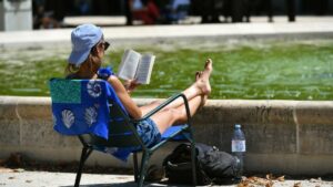 Γαλλία: Εξαιρετικά επίπεδα ζέστης αναμένονται στα νότια της χώρας - 12 περιοχές σε κόκκινο συναγερμό