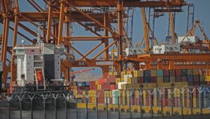 ΑΑΔΕ: Ενοποιούνται τα τρία Τελωνεία Πειραιά - Οι νέες αρμοδιότητες από τις 8 Σεπτεμβρίου