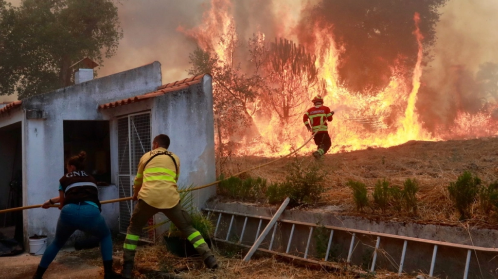 Αυξάνονται οι πυρκαγιές στην Ευρώπη λόγω κλιματικής κρίσης αναφέρει το Reuters