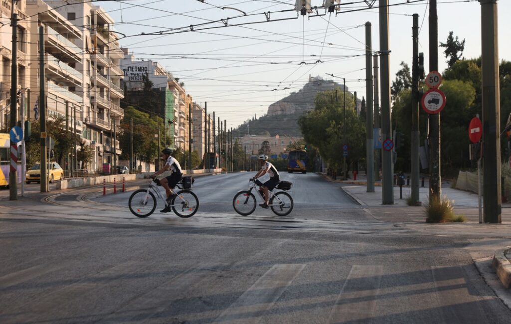 Άδειο και έρημο το κέντρο της Αθήνας - ΕΙΚΟΝΕΣ