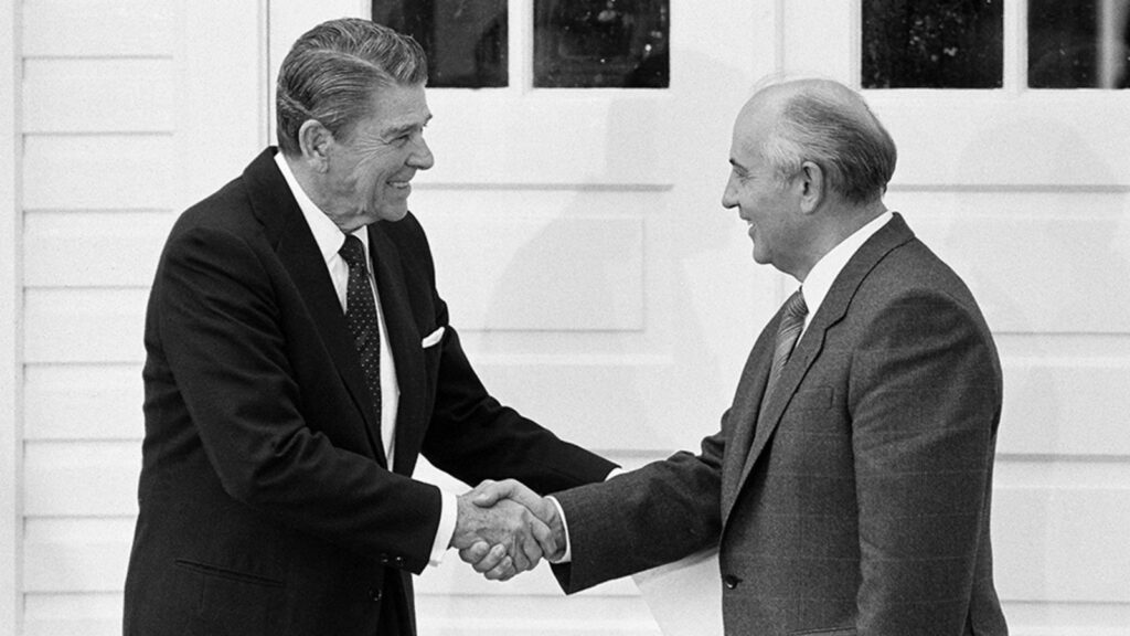 Το μοντέλο Ρέικιαβικ: Μια αποτυχημένη σύνοδος κορυφής που οδήγησε στην ειρήνη