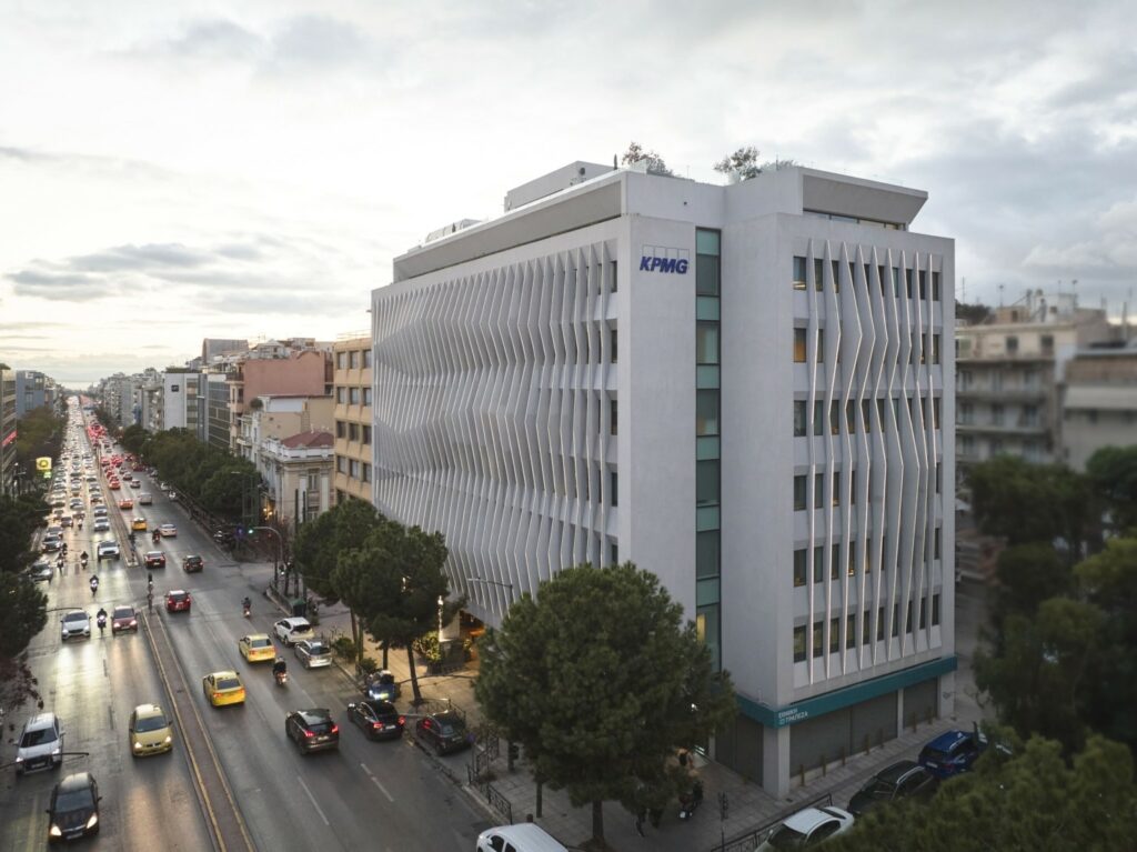 KPMG: Γεωπολιτική και εμπορική αβεβαιότητα «φρέναραν» τις επενδύσεις Ιδιωτικών Κεφαλαίων
