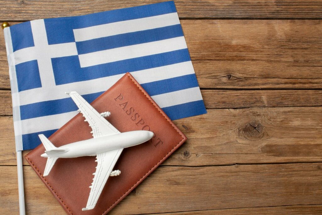 Άλμα 20ετίας στις δαπάνες των Ελλήνων για ταξίδια στο εξωτερικό - Στα 2.8 δις ο λογαριασμός